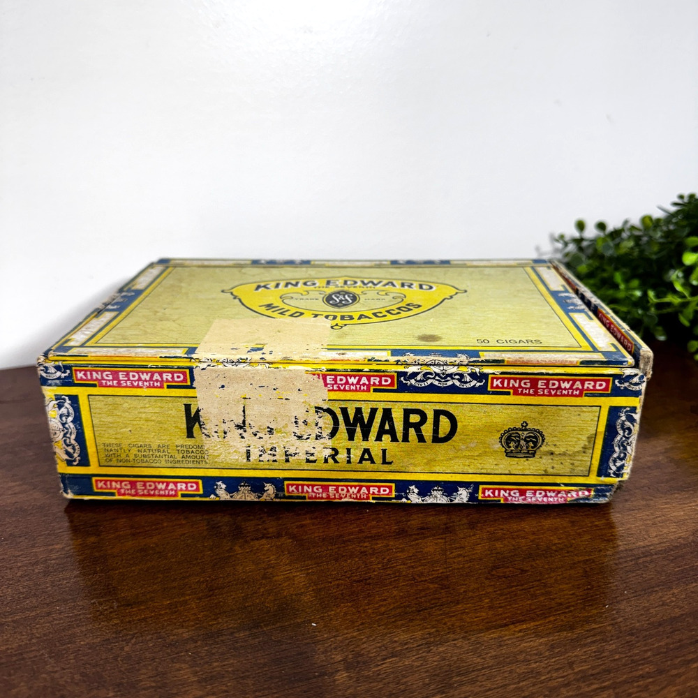 King Edward Imperial Mild Tobaccos Empty Collectible Cigar Box 1950s